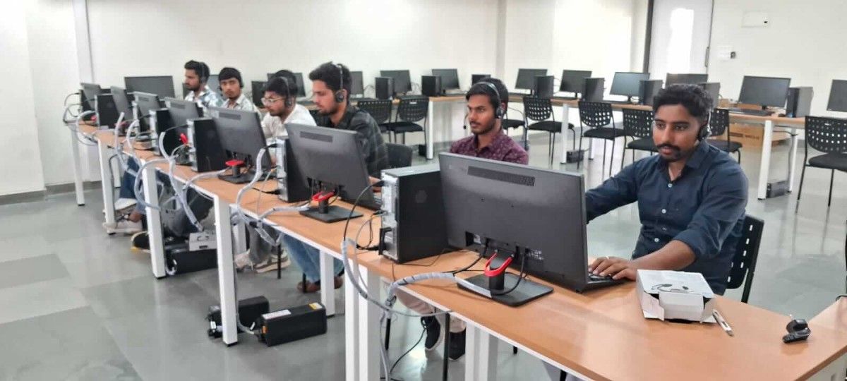 Computer lab class
