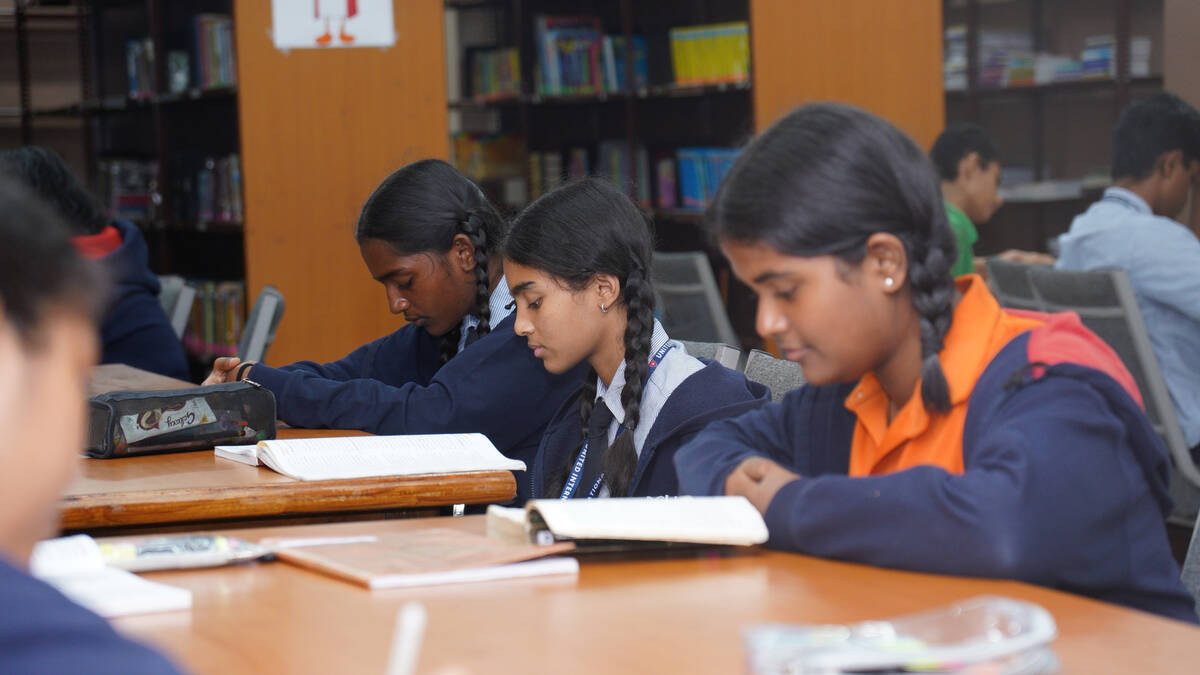 Students studying in UIS library